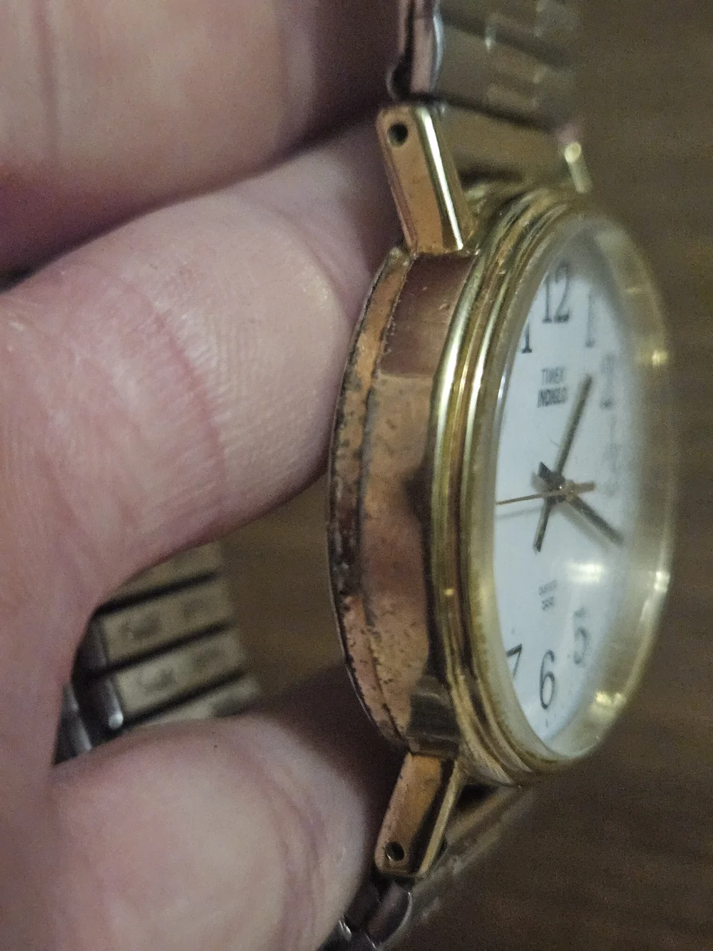 Vintage Timex Indiglo Gold Tone Mixed Metal Quartz Watch White Dial Stretch Band